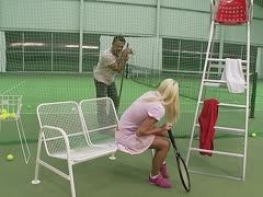 Lena Cova möchte lieber ficken als Tennis spielen