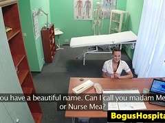 Krankenschwester Stiefmutter verführen und hart ficken